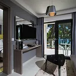 Otel Park Plaza Arena 3*