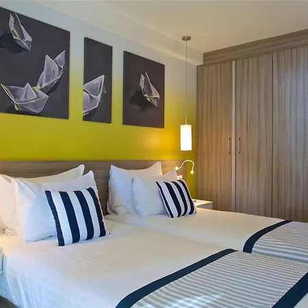 Park Plaza Arena Отель 3*