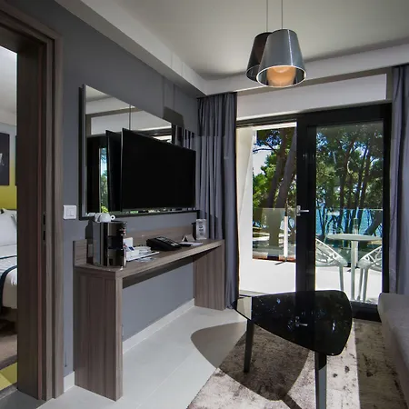 Hotel Park Plaza Arena 3*