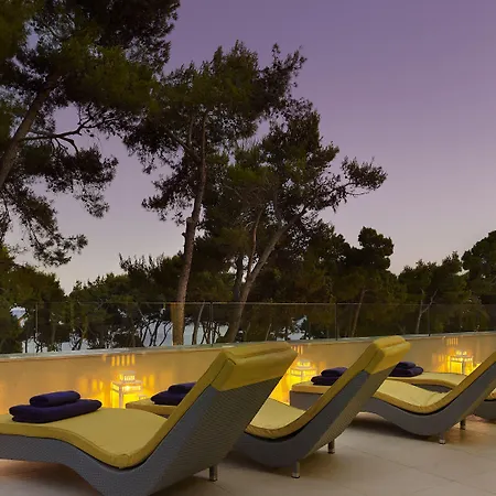 Park Plaza Arena 3* Pula