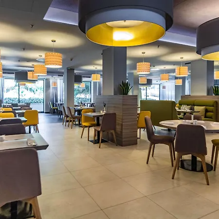 Hotel Park Plaza Arena 3*