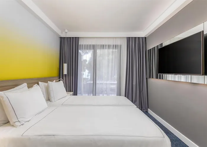 Park Plaza Arena 3*