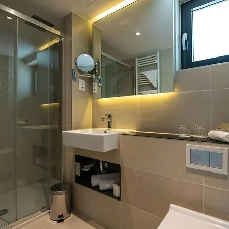 Park Plaza Arena 3*