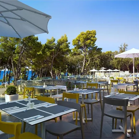Park Plaza Arena Πούλα