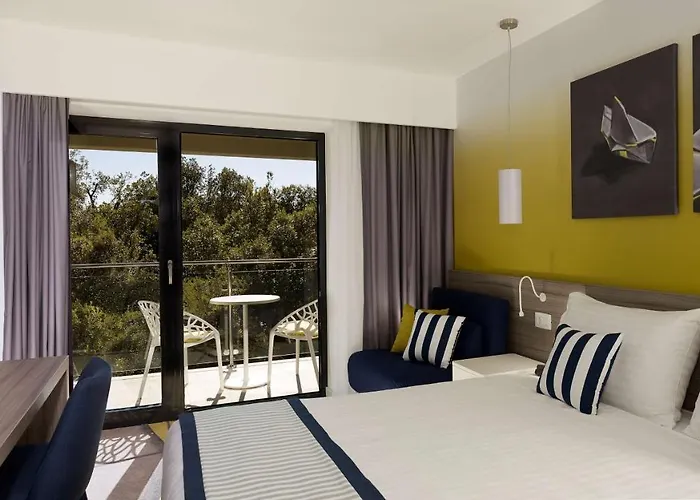 호텔 Park Plaza Arena 3*