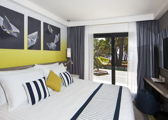 Park Plaza Arena 3* 풀라