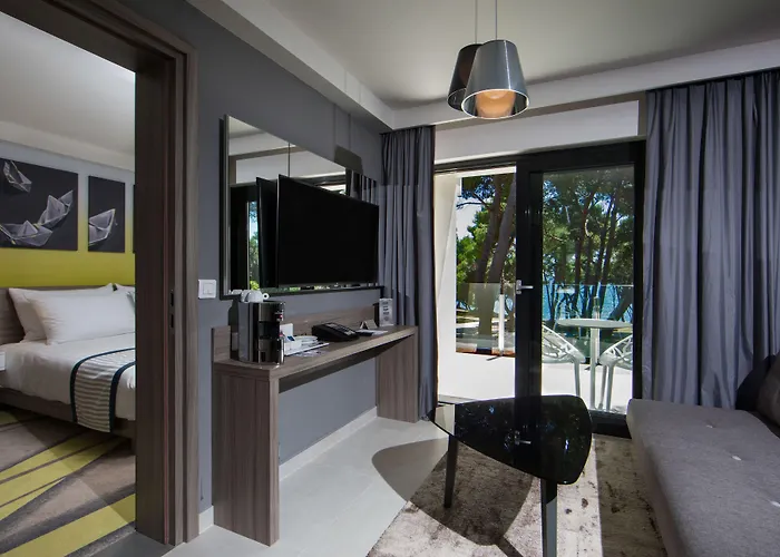 호텔 Park Plaza Arena 3*